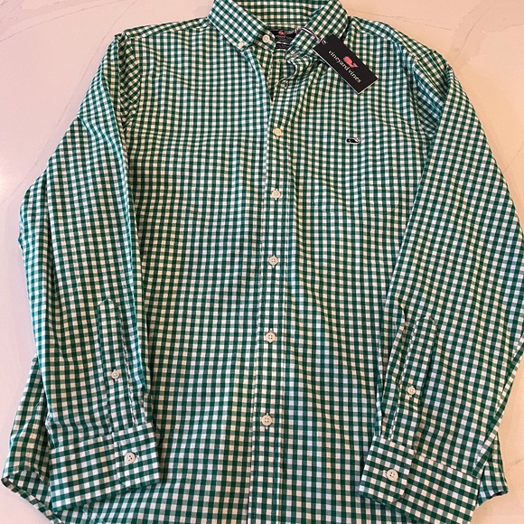 Vineyard Vines Classic Tucker Shirt New with Tags - Picture 1 of 5